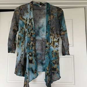 Blue and Gold, Shawl with Sleeves. Size XS from Buckle. Brand: Daytrip.